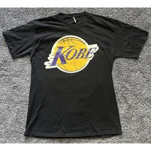Kobe La Los Angeles Lakers T Shirt Large